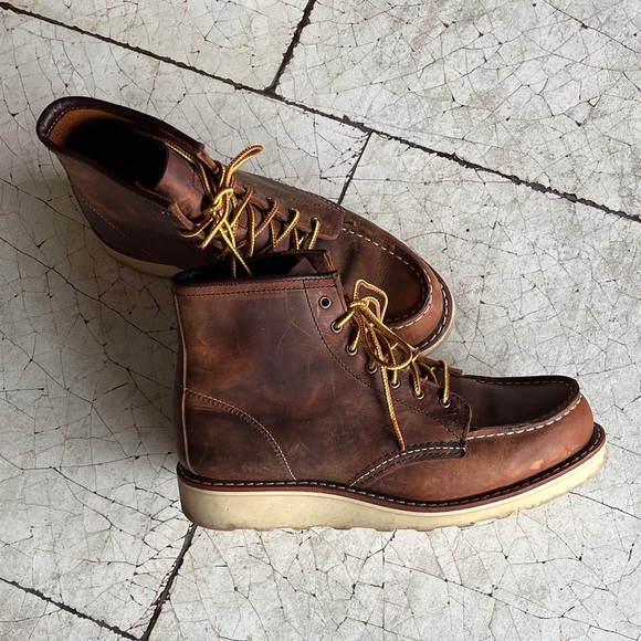 Red Wing Shoes Dark Brown Leather Boots, barely worn - Picture 1 of 4